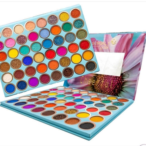 Makeup .... maquillaje - Picture 3 of 4